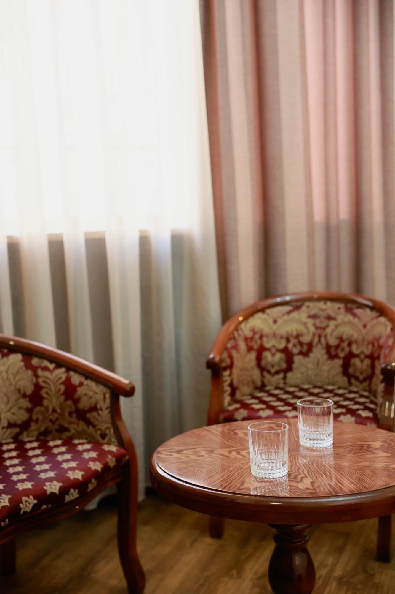 Royal Renaissance Hotel Erevan Cameră foto