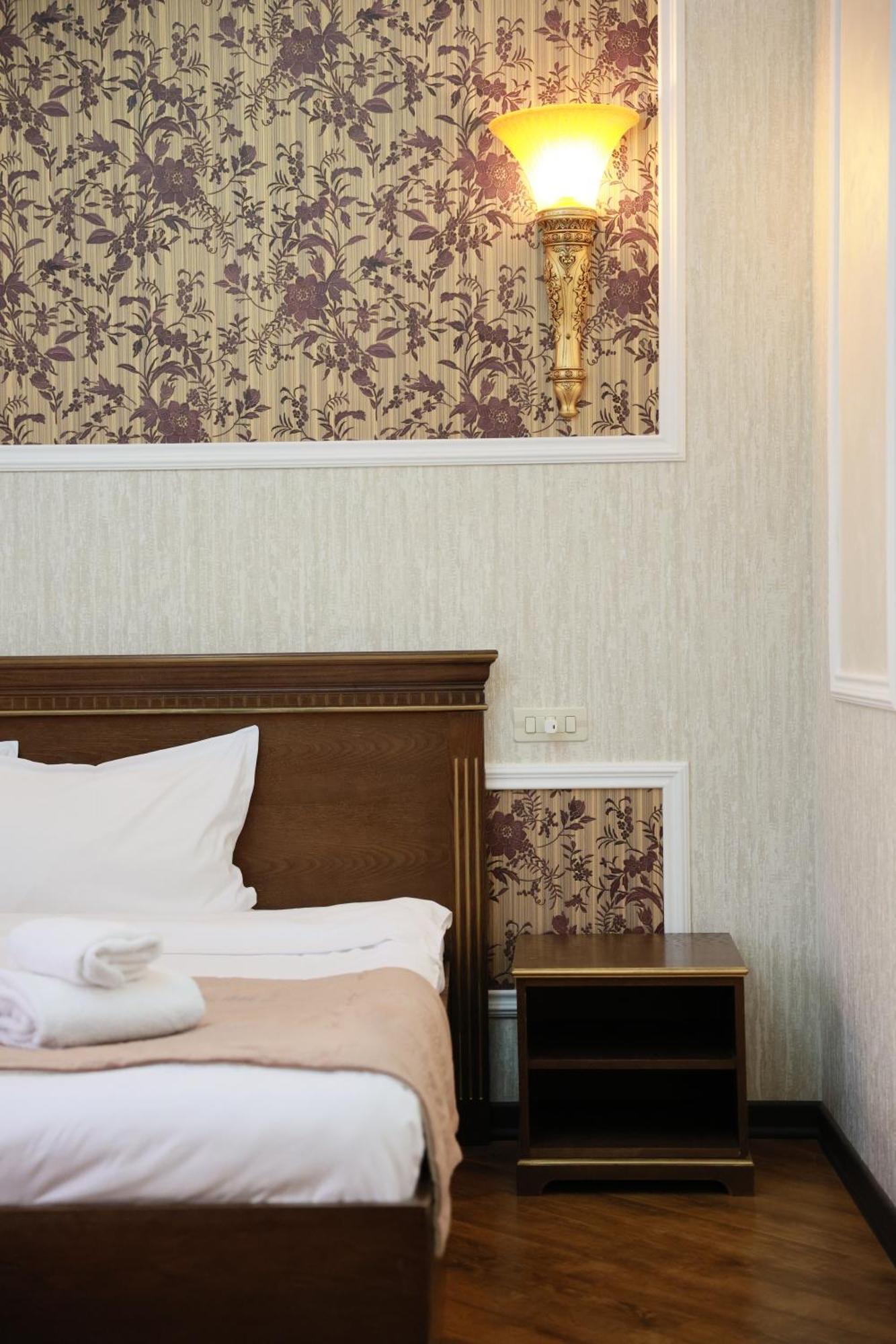 Royal Renaissance Hotel Erevan Cameră foto