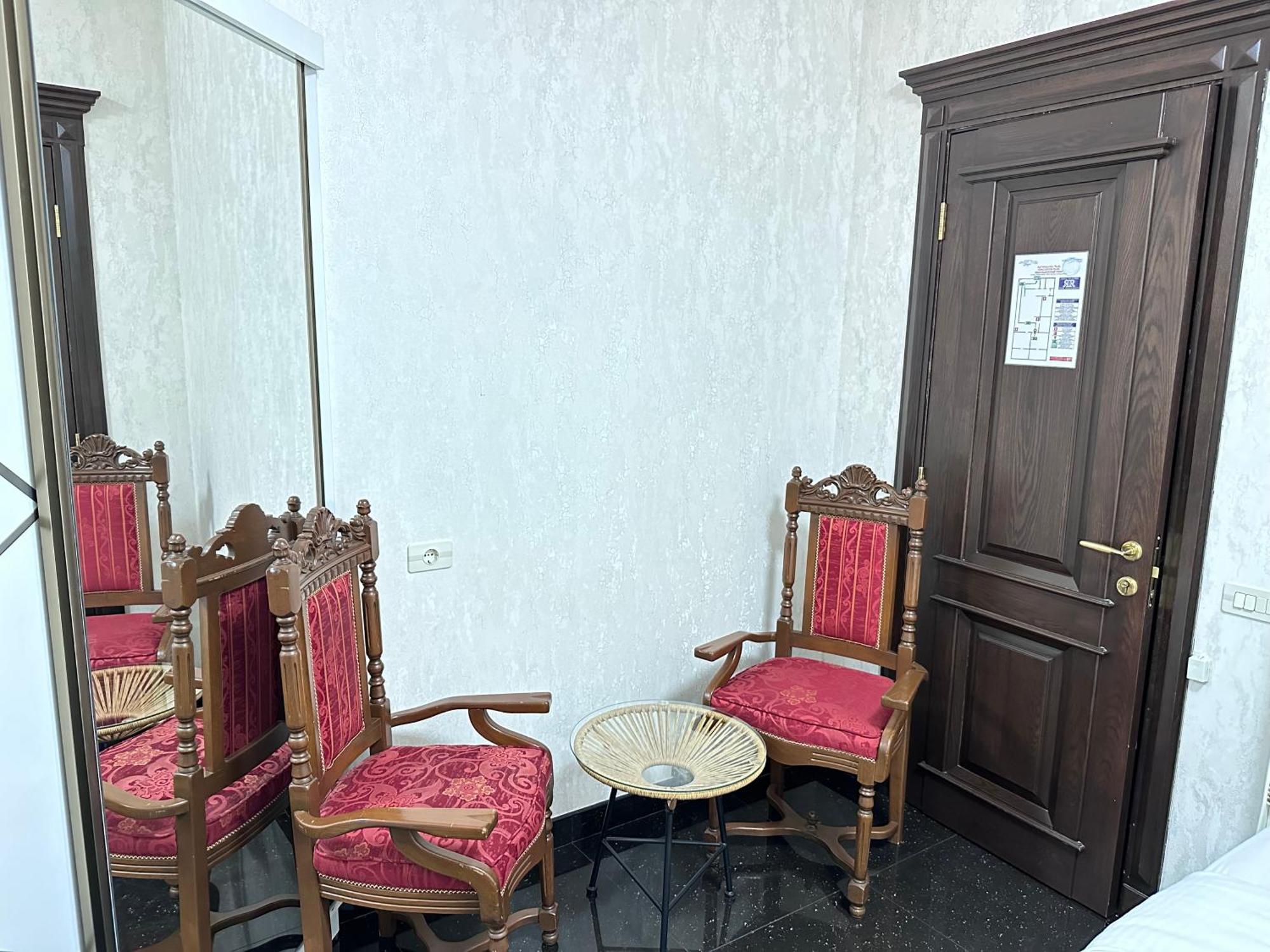 Royal Renaissance Hotel Erevan Cameră foto